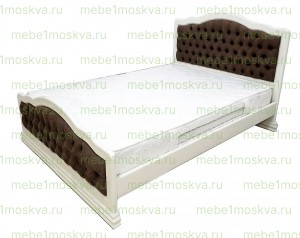 Кровать Таката с каретной стяжкой из массива дерева