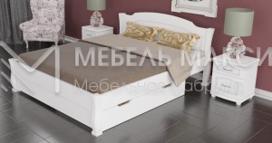 Кровать Илона из массива дерева