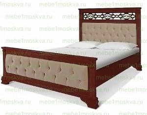 Кровать Верджиния с каретной стяжкой из массива дерева