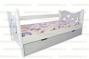 Кровать Звездочет из массива дерева