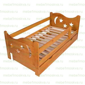 Кровать Звездочет с бортиком из массива дерева